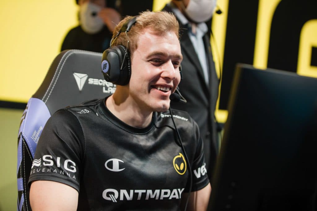 Dignitas jungler Akaadian is stepping up as one of the leaders in this new iteration.