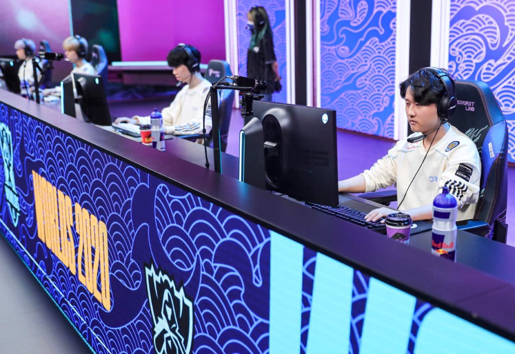 DRX competes at the 2020 League of Legends World Championship. (RIOT GAMES/David Lee)