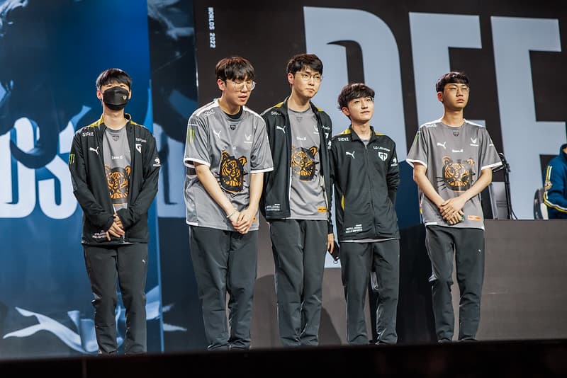 Gen.G starting Worlds 2022 roster on stage. Image credit: Riot Games